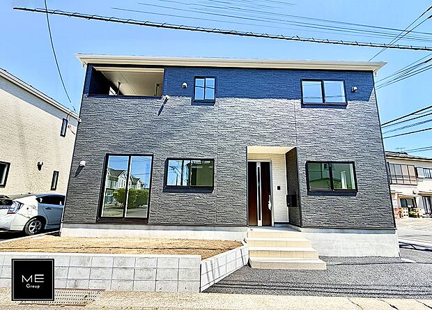 【現地外観写真】1号棟  ■暮らしを豊かにする充実した仕様設備で快適に