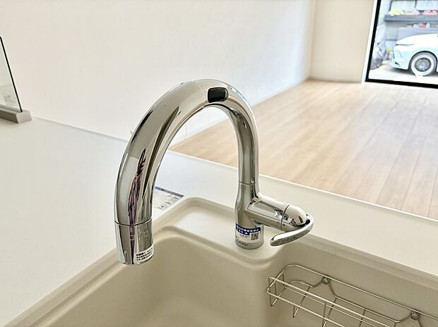 【浄水器】■清潔でおいしい水を手軽に供給してくれます