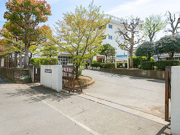 平塚市立山城中学校（約550m・徒歩7分）