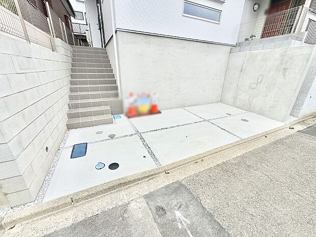 【駐車場】1号棟  ■快適な駐車スペースで安心