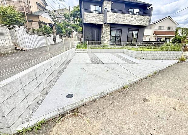 【駐車場】1号棟  ■自宅にカースペースがあると助かります