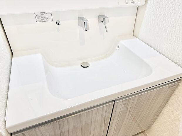 【ハンドシャワー付洗面台】■手洗いや顔を洗う時も快適に使える便利なシャワー