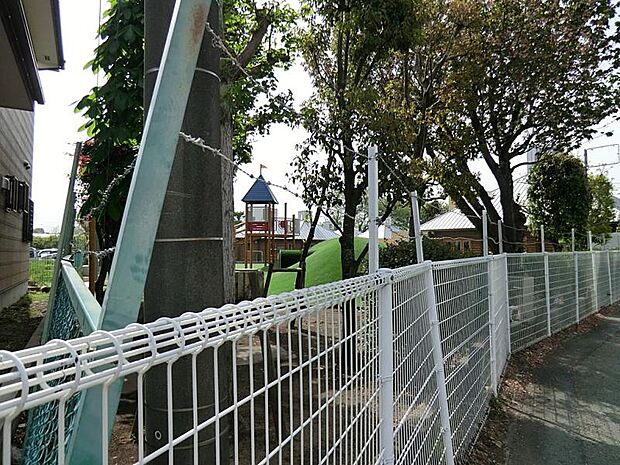 厚木さくら幼稚園(約600m・徒歩8分)