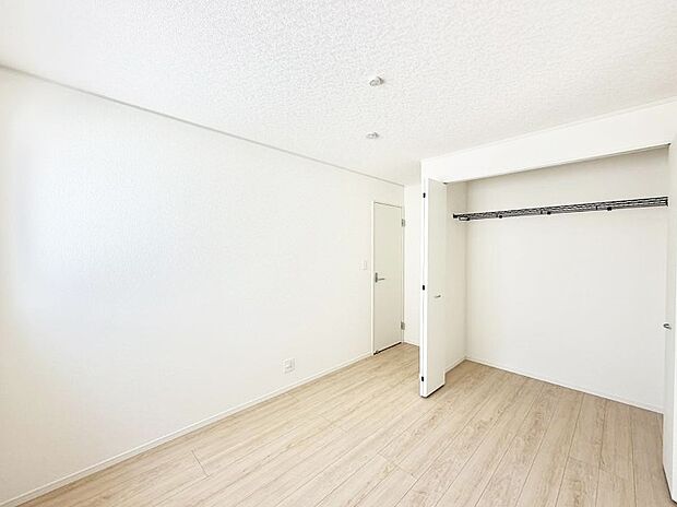 【子供部屋】3号棟 ■仕事や勉強のスペースに使うことで、集中しやすく静かな環境が整います