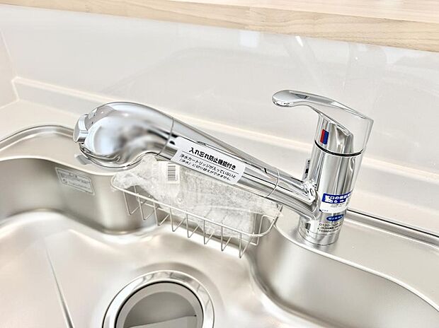 【浄水器】■清潔でおいしい水を手軽に供給してくれます
