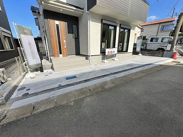【駐車場】A号棟 ■自宅にある駐車スペースなので安心ですね