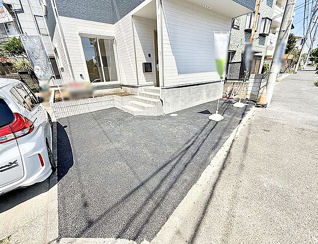 【駐車場】1号棟 ■快適な駐車スペースで安心