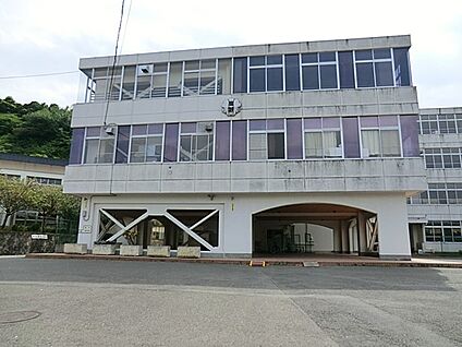 鎌倉市立岩瀬中学校 93m(2分)