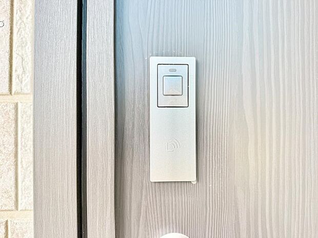 【スマートキー】■鍵を取り出さずに便利に操作できて快適