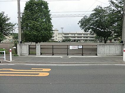 相模原市立光が丘小学校 600m(8分)