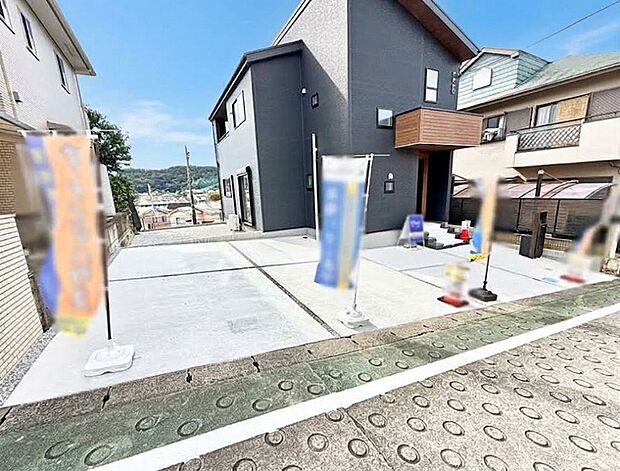 【駐車場】1号棟 ■自宅にある駐車スペースなので安心ですね