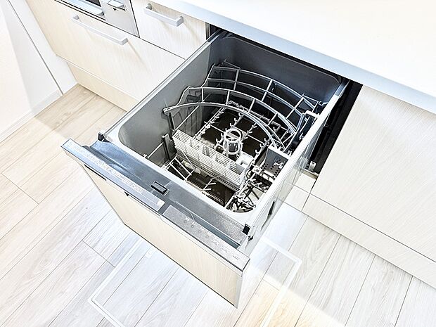 【食洗機】■食後の片づけも食洗器があれば時短に。ご家族との時間を増やせます