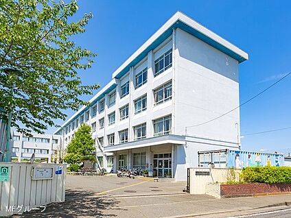 藤沢市立善行中学校 850m(11分)