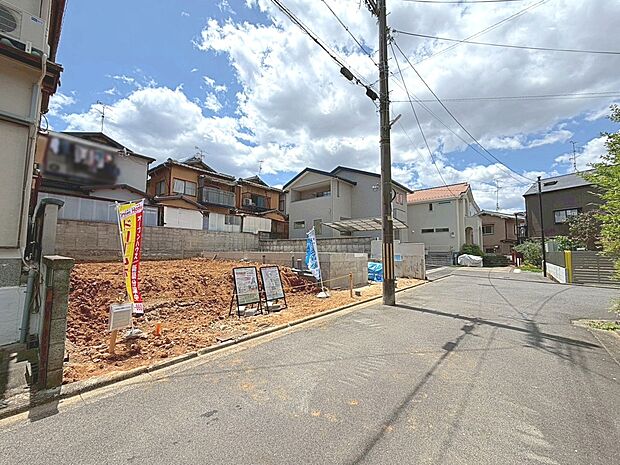 【更地になりました！】
好きなハウスメーカー・建築会社で建築OK！
設計やデザインなどのこだわりが強い方、好きなだけ時間をかけて家造りをしたい方にオススメ！写真撮影R8.5