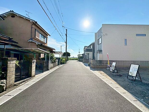 【前道写真】【南西向きで日当たり良好！】
京都各地にモデルハウスがございます♪詳しくは「ドリームホーム大久保駅前店　0120-451-860」まで！
現地（2025年9月）撮影