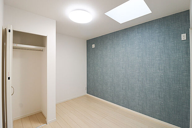 【【ドリームタウンシリーズ施工例:洋室】】落ち着きがある主寝室や遊び心と可愛らしさが共存した子ども部屋など毎日過ごすプライベートな居室を寛げる空間に。