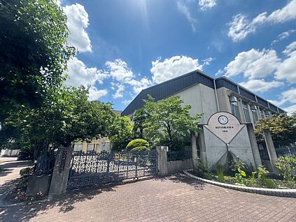 城陽市立久津川小学校 567ｍ(徒歩8分)