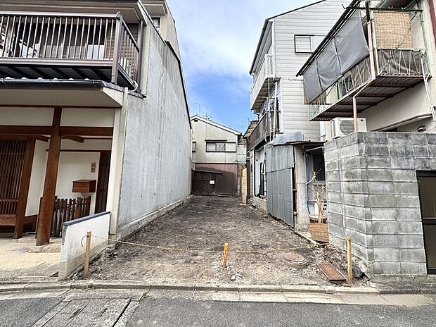 【【現地写真】】■閑静な住宅地で子育て家族にピッタリ。毎日のお散歩も快適な緑に恵まれたエリアで、自然に包まれた穏やかな暮らしを実現するための、ゆとりある住環境が整っています。