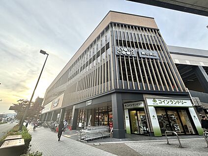 コープ二条駅店 約834ｍ(徒歩11分)