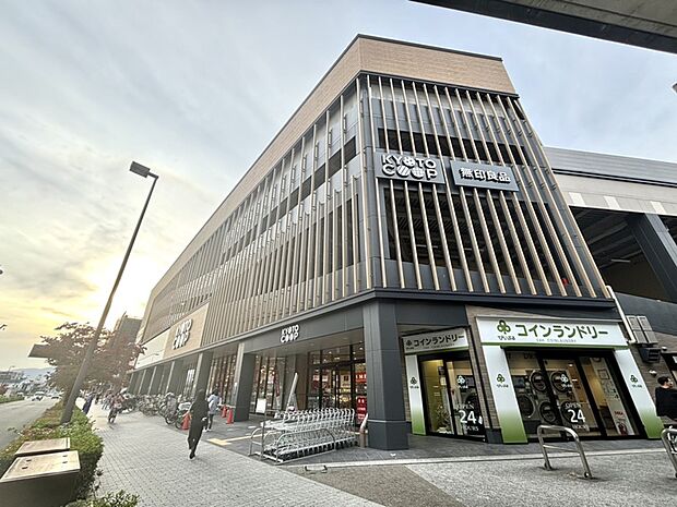 コープ二条駅店