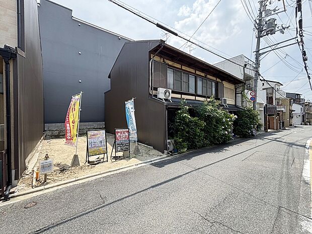 【前道の様子です】周辺施設が充実した生活便利地！
現地（2025年7月）撮影