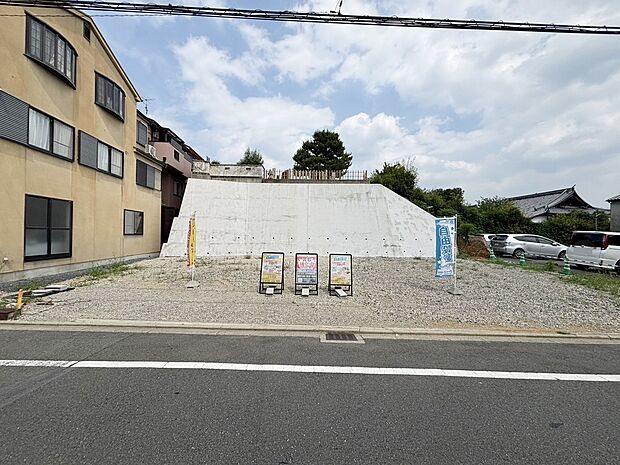 【現地】市バス「最上町」停まで徒歩2分！
現地（2025年7月）撮影