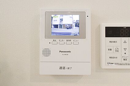 【TVモニター付きインターフォン】