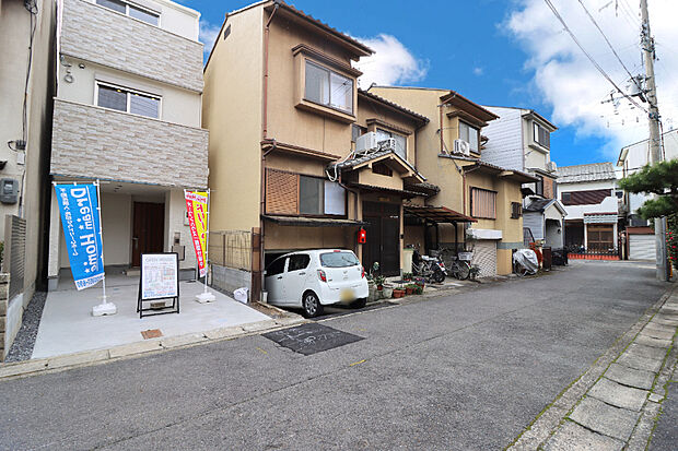 【【現地の様子】】前道ゆったり5m!行き止まりになっているため、車通りが少なく落ち着いた生活が送れます。(R6.2撮影)