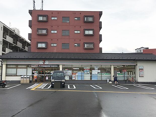 セブンイレブン京都常盤店