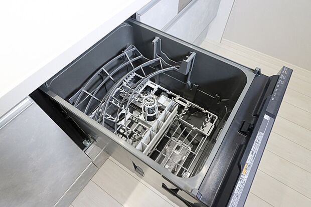 【【食器洗浄乾燥機】】◆後片付けをサポート! 食事後の家族のくつろぎタイムもゆっくりともてます♪
◆朝食準備や送り迎え…と忙しいママも大助かり! 環境にも手肌にも優しい設備です!