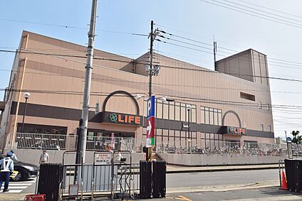 ライフ太秦店 約260m(歩4分)