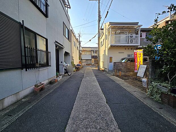 【【現地の様子】】現地はもちろん、スーパー・コンビニ・ドラッグストア・小学校・中学校などの位置確認も一緒にご案内させていただきますので、お気軽にお問い合わせくださいませ。(R7.3撮影)
