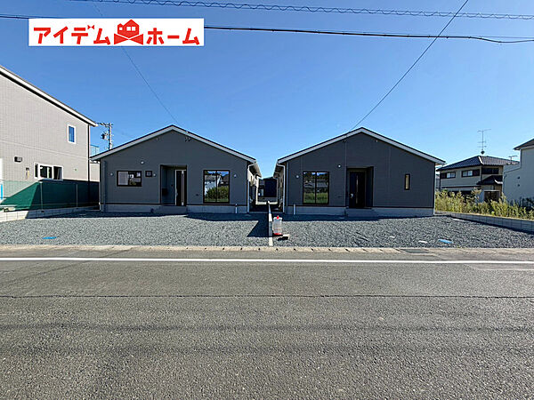 　　　　　全体　外観写真
　　　当日の案内も可能です♪
　お気軽にお問い合わせください！

