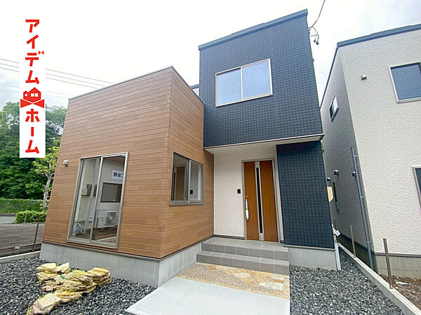 　　　　２号棟　外観写真
　　　当日の案内も可能です♪
　お気軽にお問い合わせください！