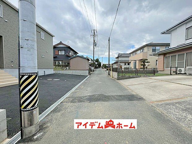 【前面道路写真】当日の案内も可能です♪
お気軽にお問い合わせください!