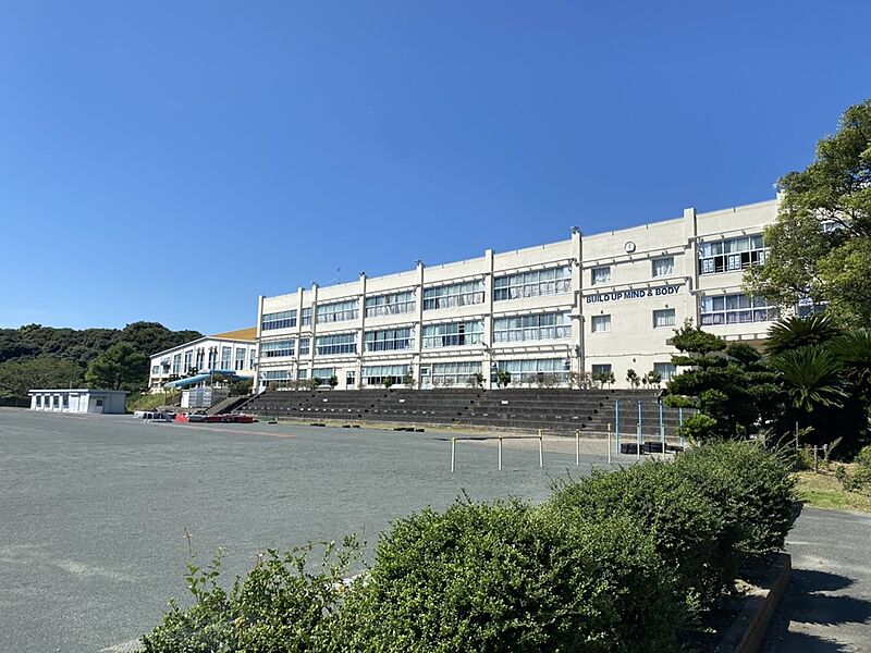 【学校】湖西市立新居中学校