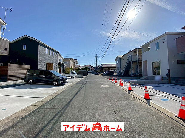【　　　前面道路写真】　　　当日の案内も可能です♪
　お気軽にお問い合わせください！