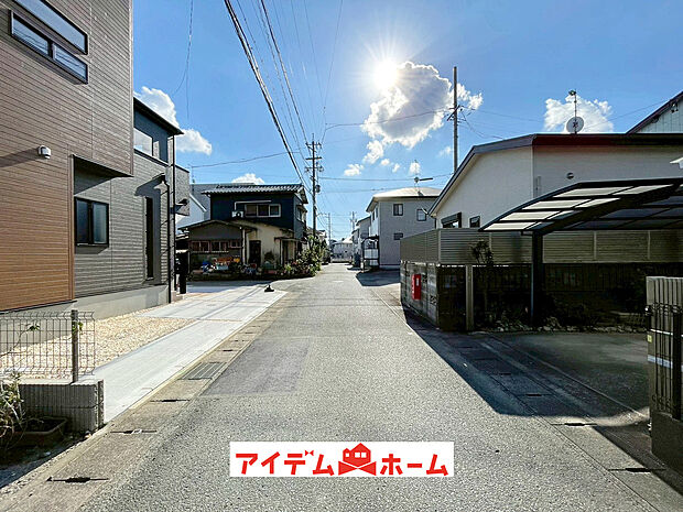 【前面道路写真】 当日の案内も可能です♪
お気軽にお問い合わせください!