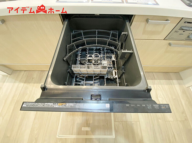 自動食器洗乾燥機