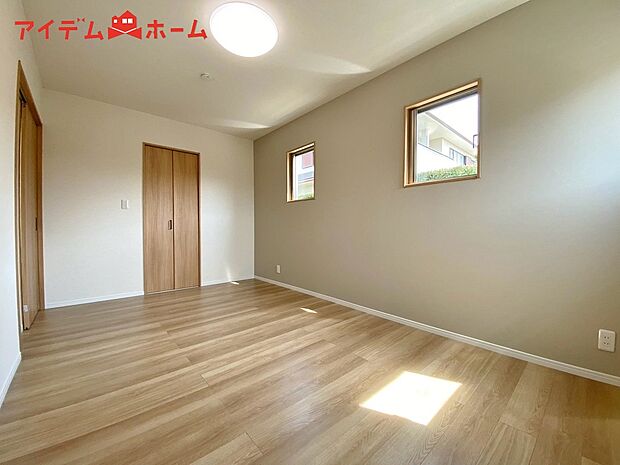 【寝室】広々とした居住空間は日々の暮らしを彩り、
心のやすらぎと満足感を与えてくれます。