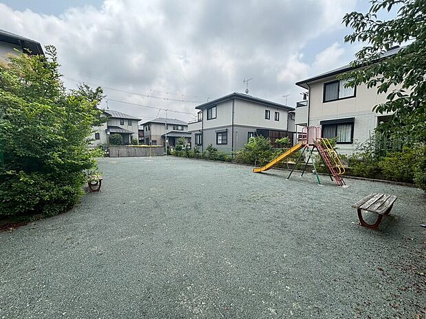 大岩第三公園（約300m）