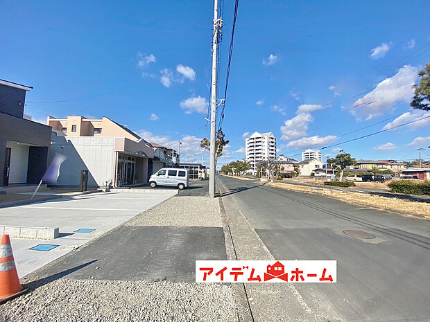 【　　　　　前面道路写真】　　　当日の案内も可能です♪
　お気軽にお問い合わせください！