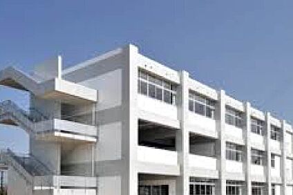 宇部市立西岐波中学校 550ｍ(徒歩7分)