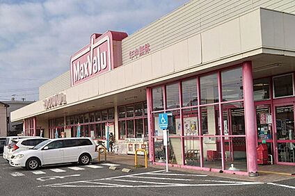 マックスバリュ稗田店 1377m(徒歩18分)