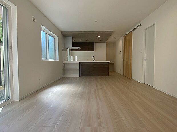 【LDK】１９．４帖のLDK 。