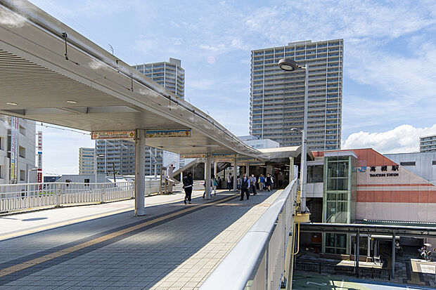 JR「高槻」駅