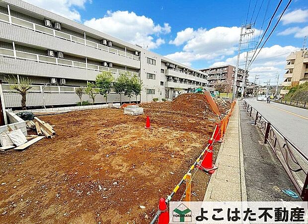 土地の造成工事が進み、これから素敵な建物の建築も始まっていきます。