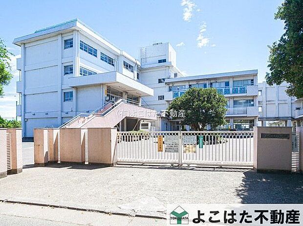 府中市立府中第八中学校(約590m)
