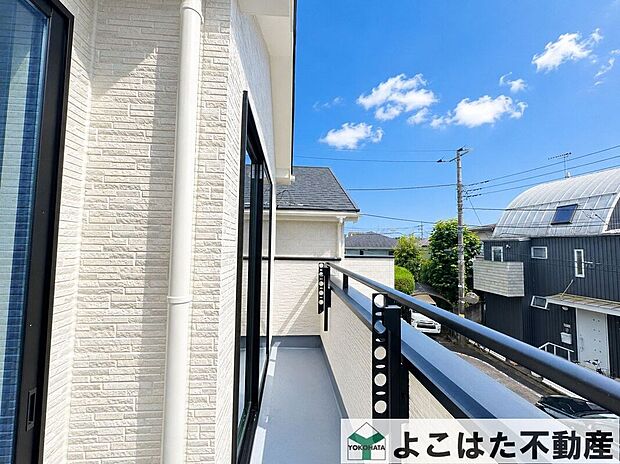 【バルコニー】完成済みの住宅で、広さや使い勝手を現地で確認可能！