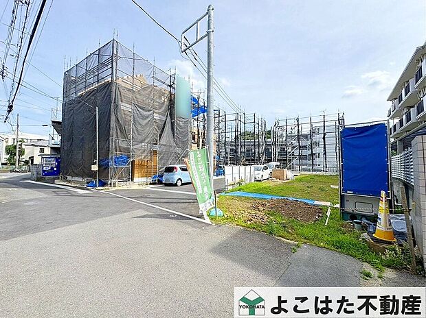 【その他現地】周辺は落ち着いた雰囲気の住宅街です。静かで落ち着いた新生活が迎えられそうです。